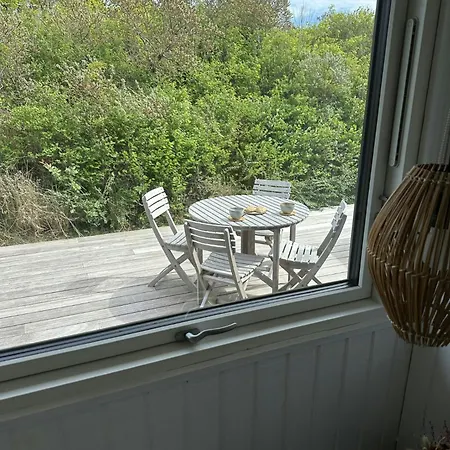 Hébergement de vacances With Sea View At Helgenaes Knebel